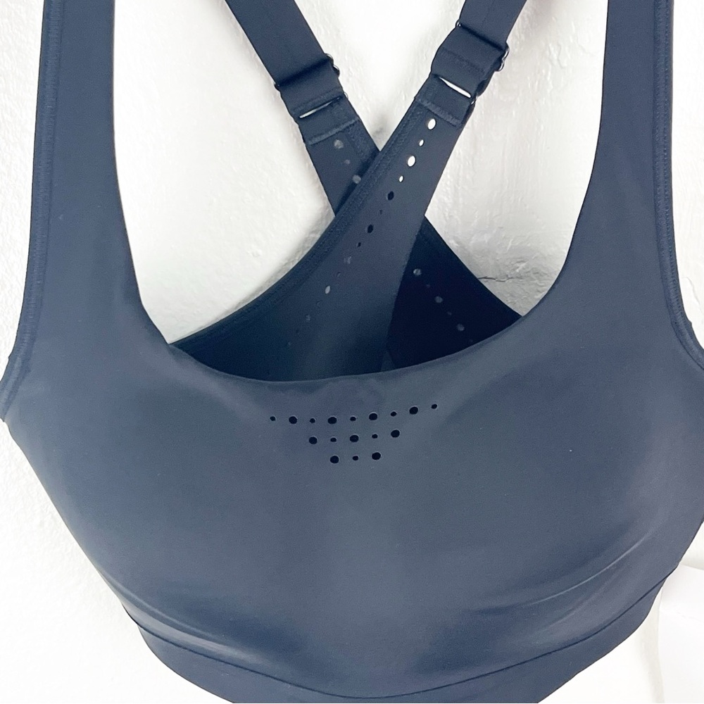 ATHLETA Black Phenomena Cross Adjustable Straps Sports Bra, Size 34C - Picture 10 of 12